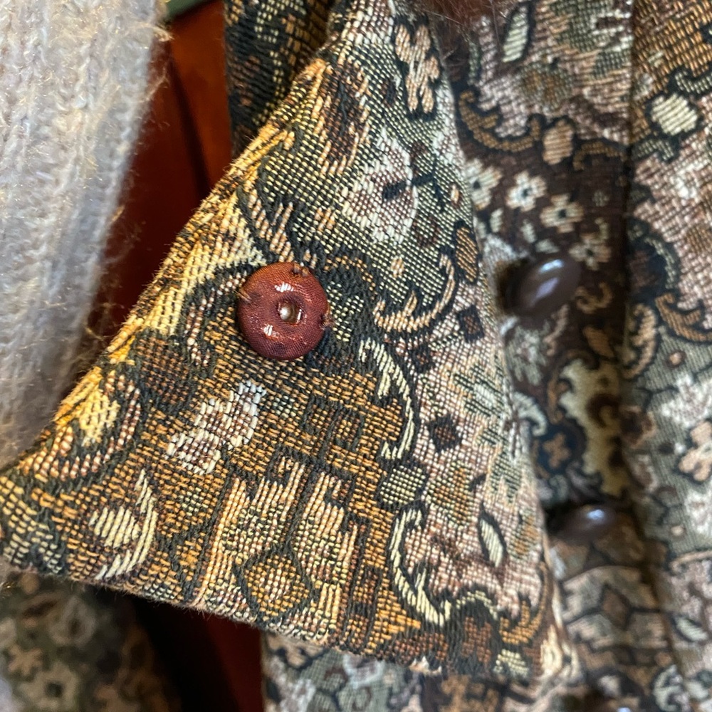 Vintage Coat - Picture 9 of 11